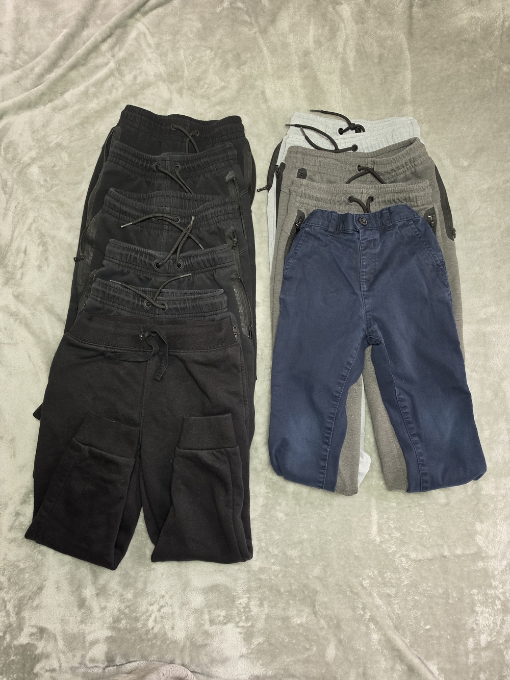 Lot of 11 Boys Jogger Pants Size XS 5 Old Navy Active Fleece Mixed Bundle